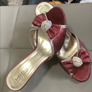 Burgundy mules, with bow and crystals.